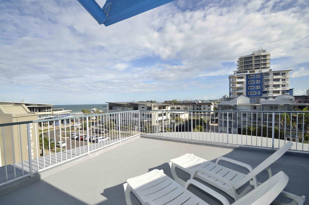 Three-Bedroom Rooftop Apartment Ocean View
