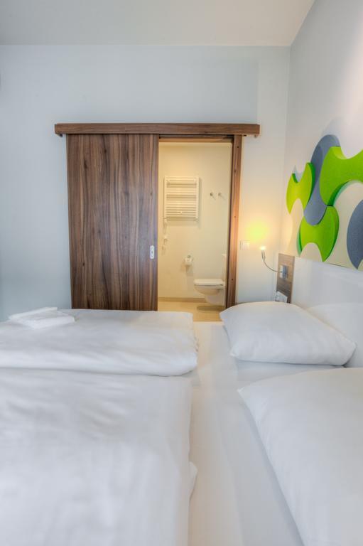 Superior Suite with Partial Sea View