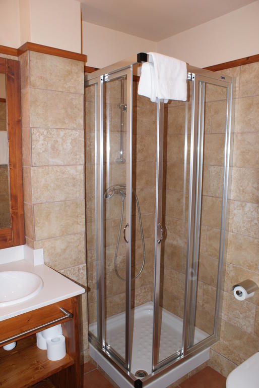 Two-Bedroom Apartment (4 Adults + 2 Children)