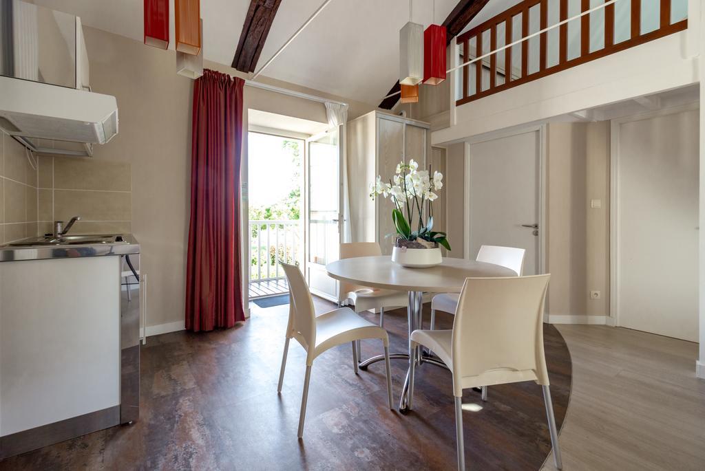 Apartment (6 Adults)