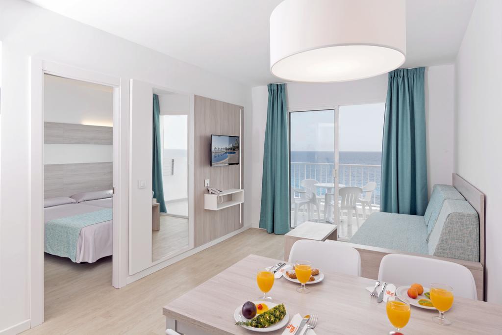 One-Bedroom Apartment Sea View Terrace 2Adults 2Children,574415622:JPEG
