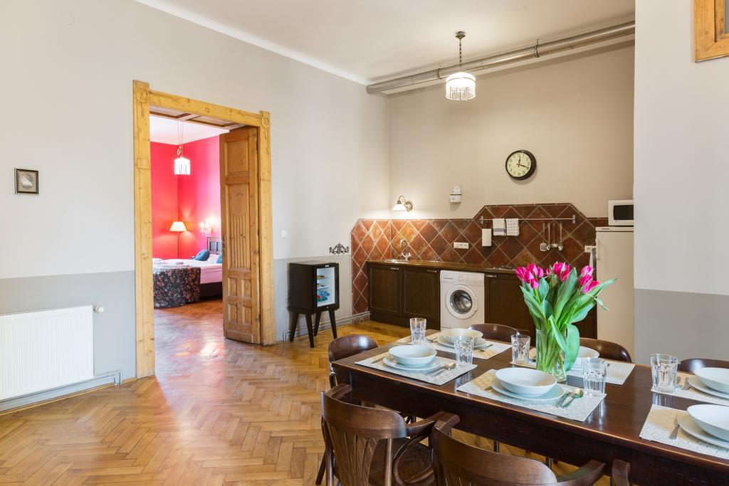 Four-Bedroom Apartment,415966437:JPEG