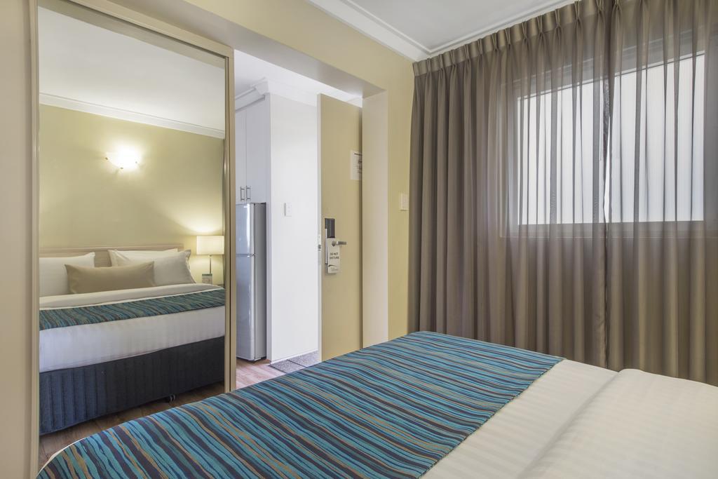 One-Bedroom Suite Riverside