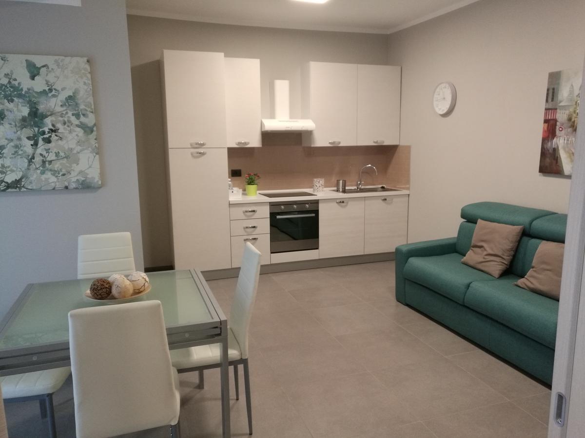 One-Bedroom Apartment,506761272:JPEG