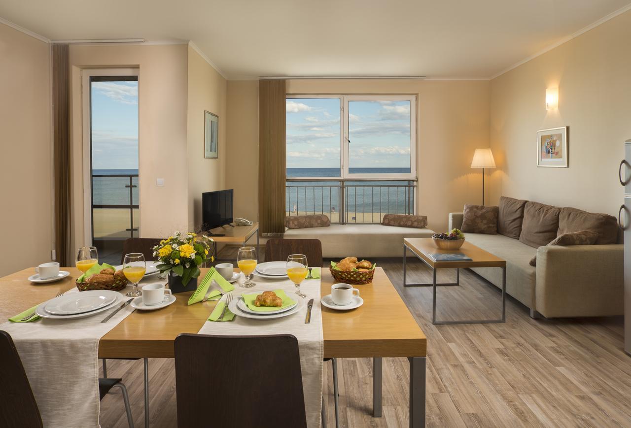 Two-Bedroom Apartment Exclusive Sea View
