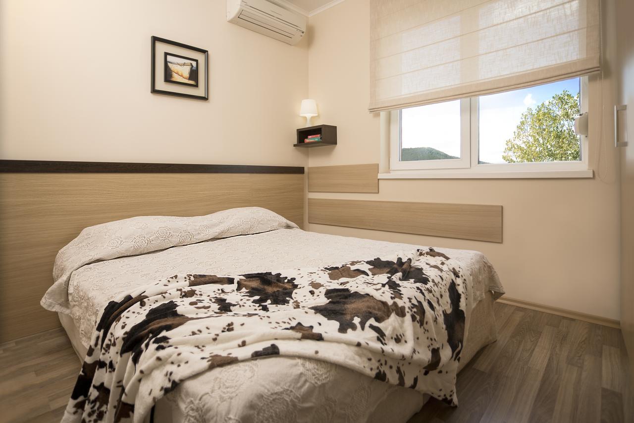 Three-Bedroom Apartment Sea View