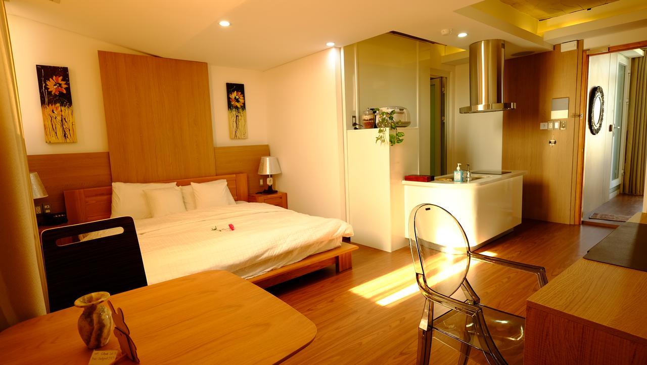 Studio Apartment Non-Smoking