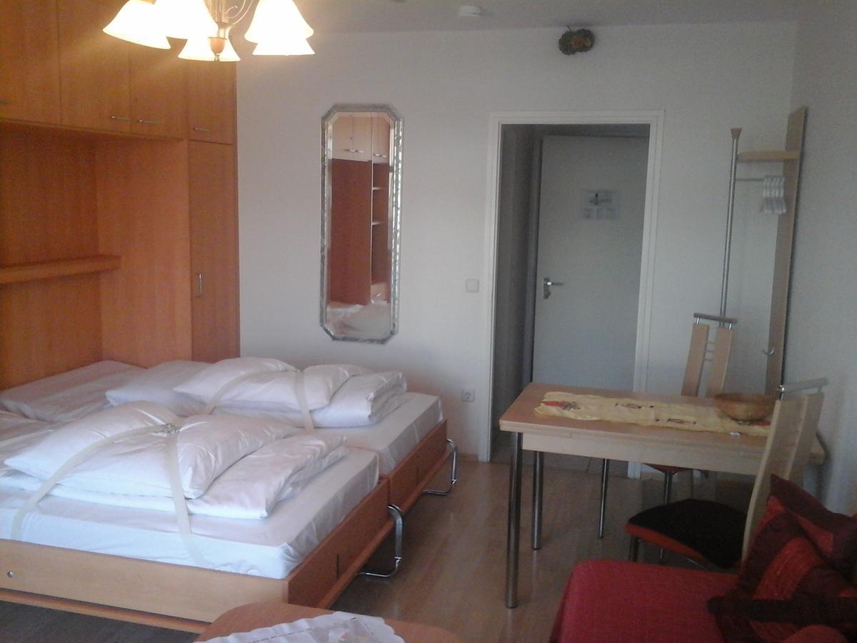Apartment 4
