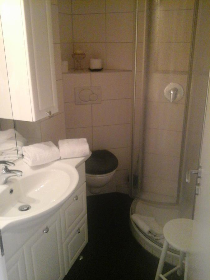 Apartment 5