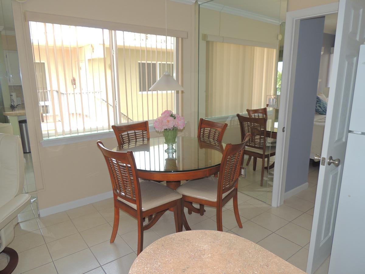 One-Bedroom Apartment with Intracoastal View