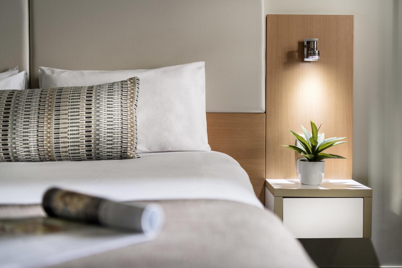 Stadium View King Room - Eco Green Stay