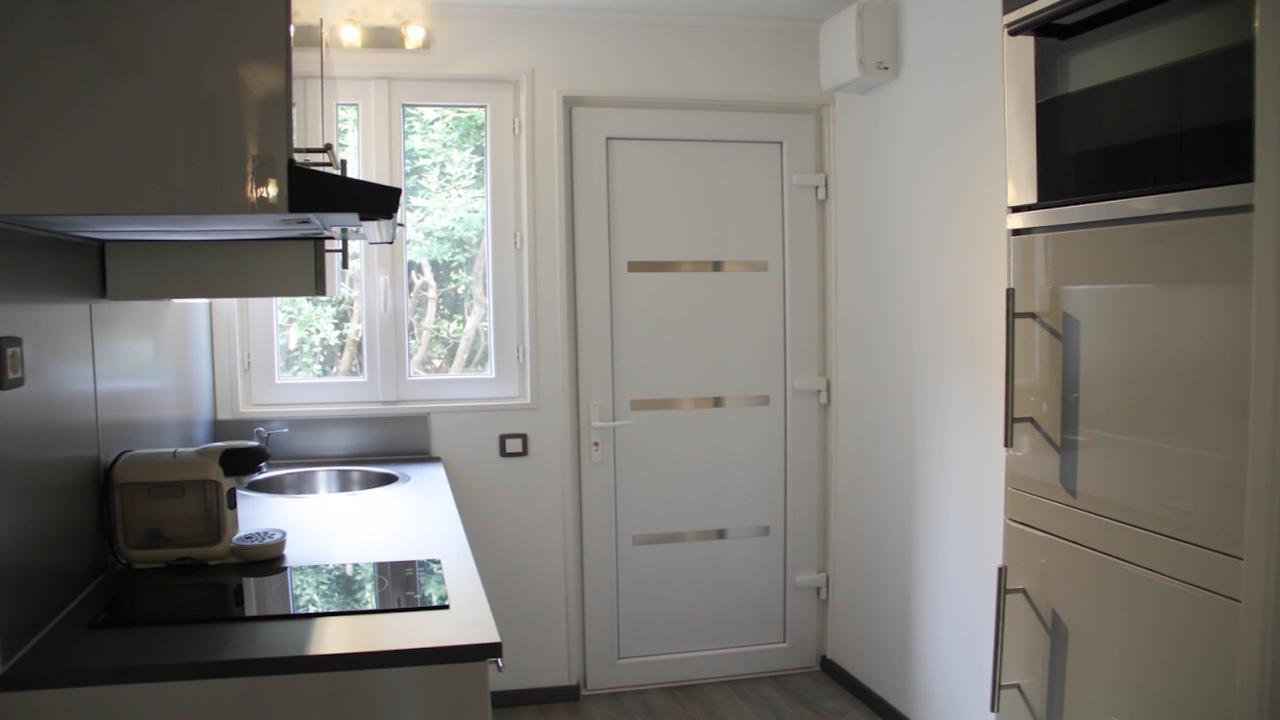 Superior Apartment,666731904:JPEG