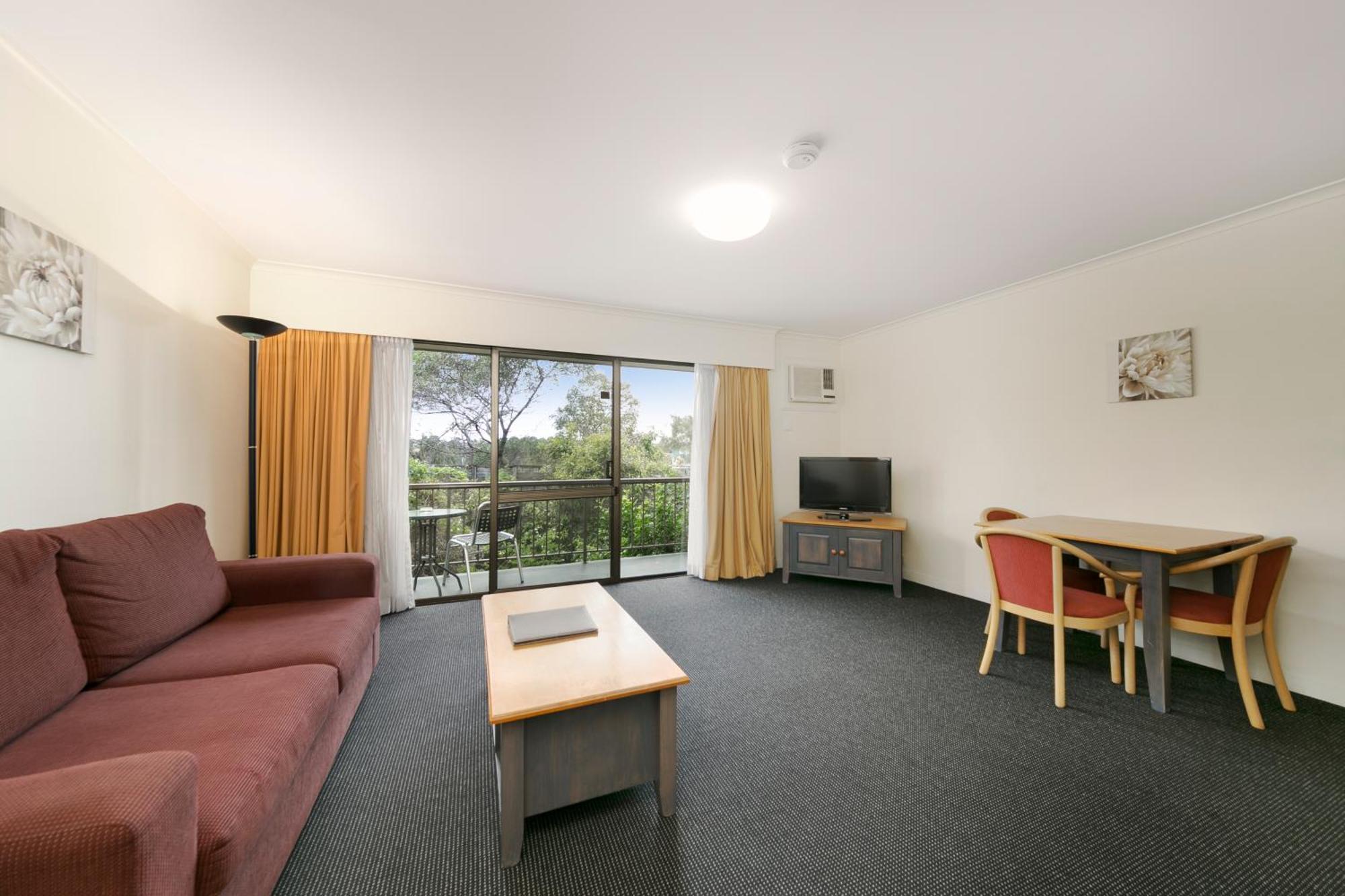 One-Bedroom Apartment,692608626:JPEG