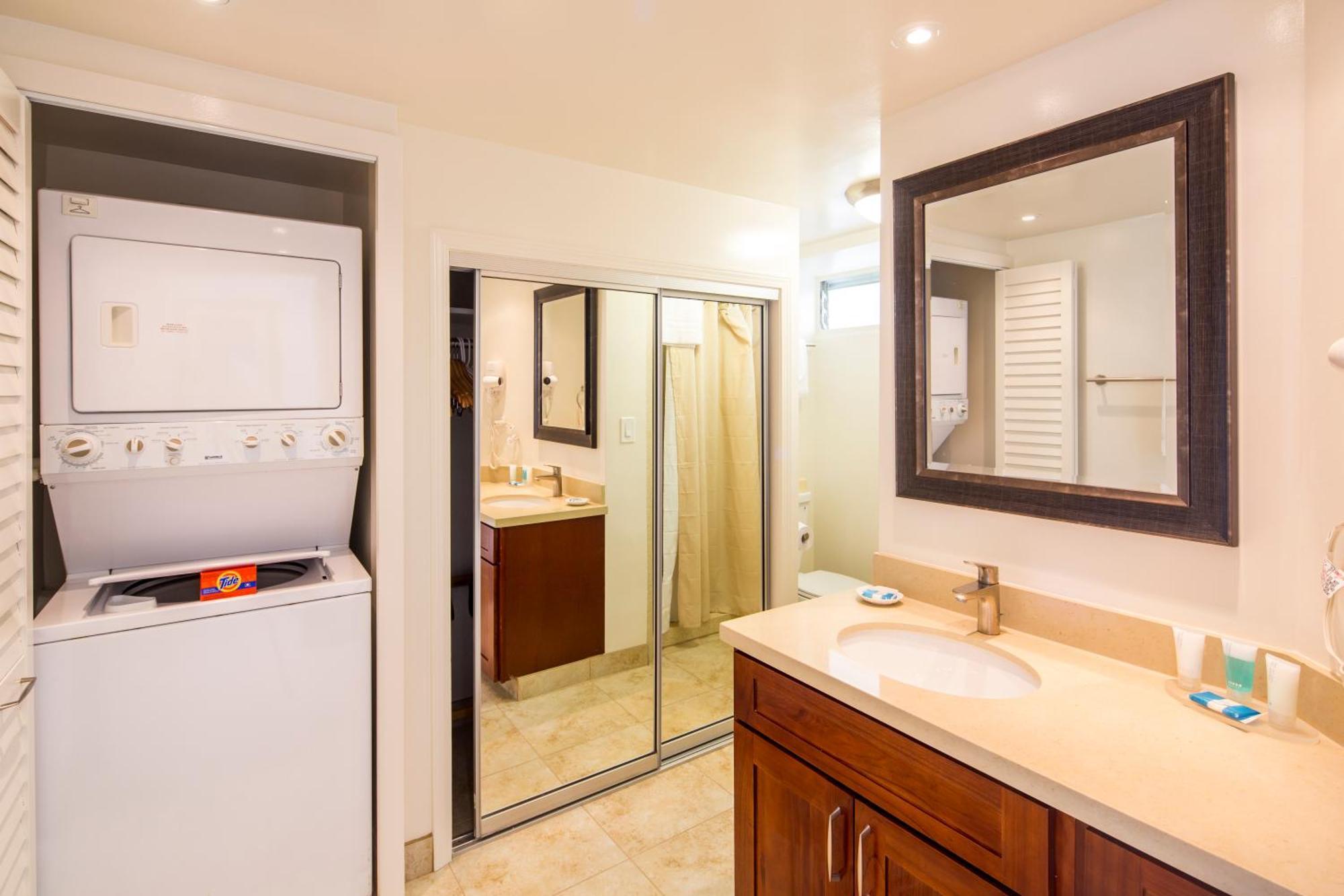 Studio Deluxe Ocean View Room