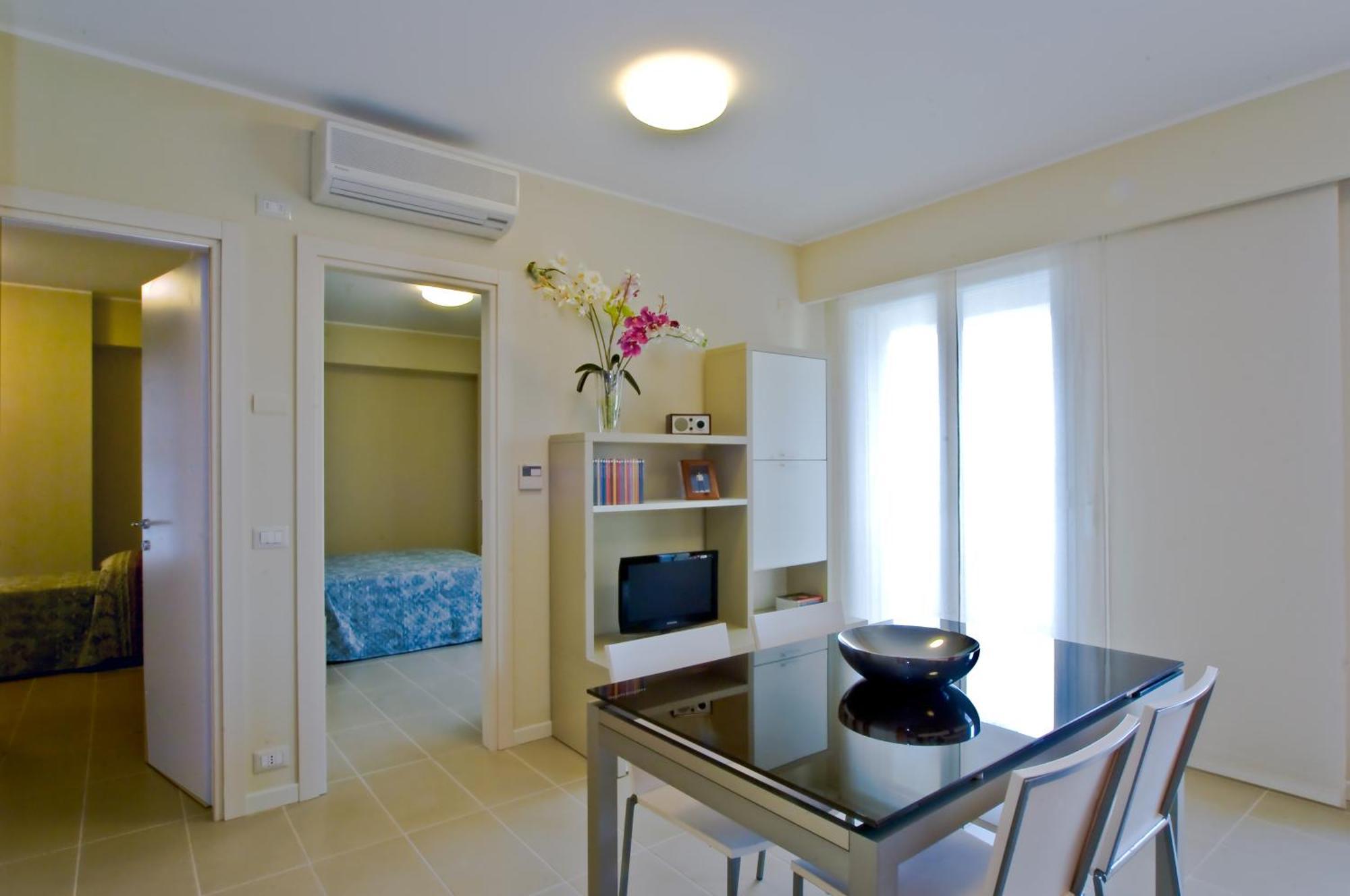 Appartamento con 2 Camere da Letto e Balcone