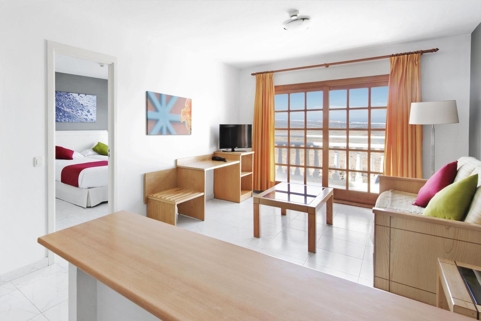 One-Bedroom Apartment Sea View,704461018:JPEG