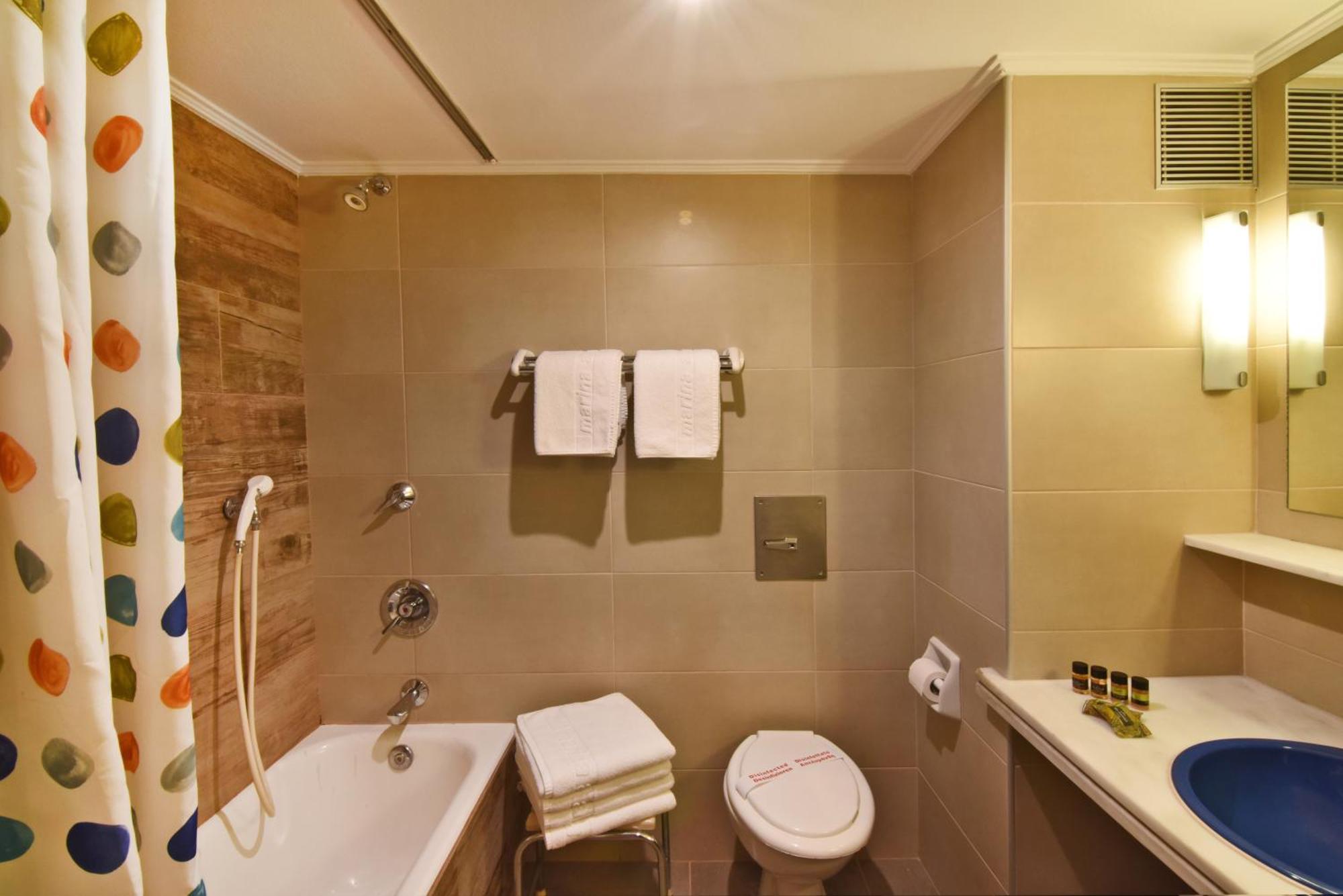 Premium Two-Bedroom Apartment Side Sea View