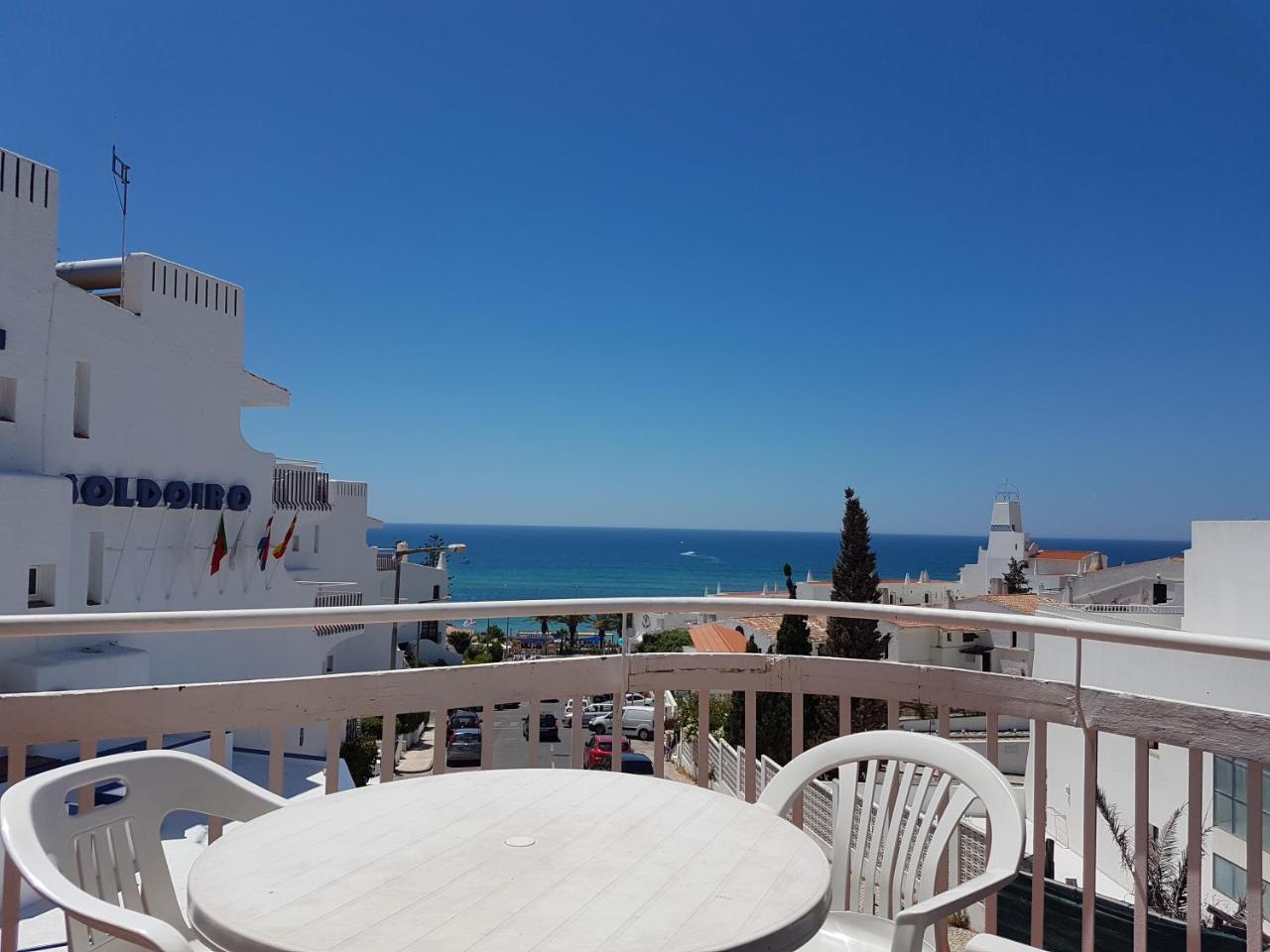 Three-Bedroom Apartment Sea View,718444786:JPEG