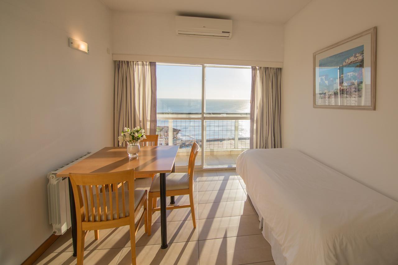 Apartment with Lateral Sea View