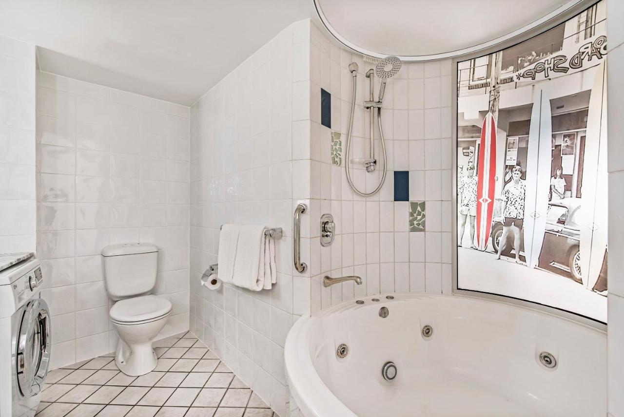 One-Bedroom Ocean Superior Apartment