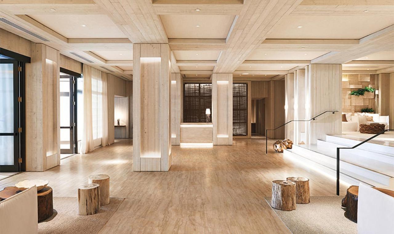 Superior King Suite