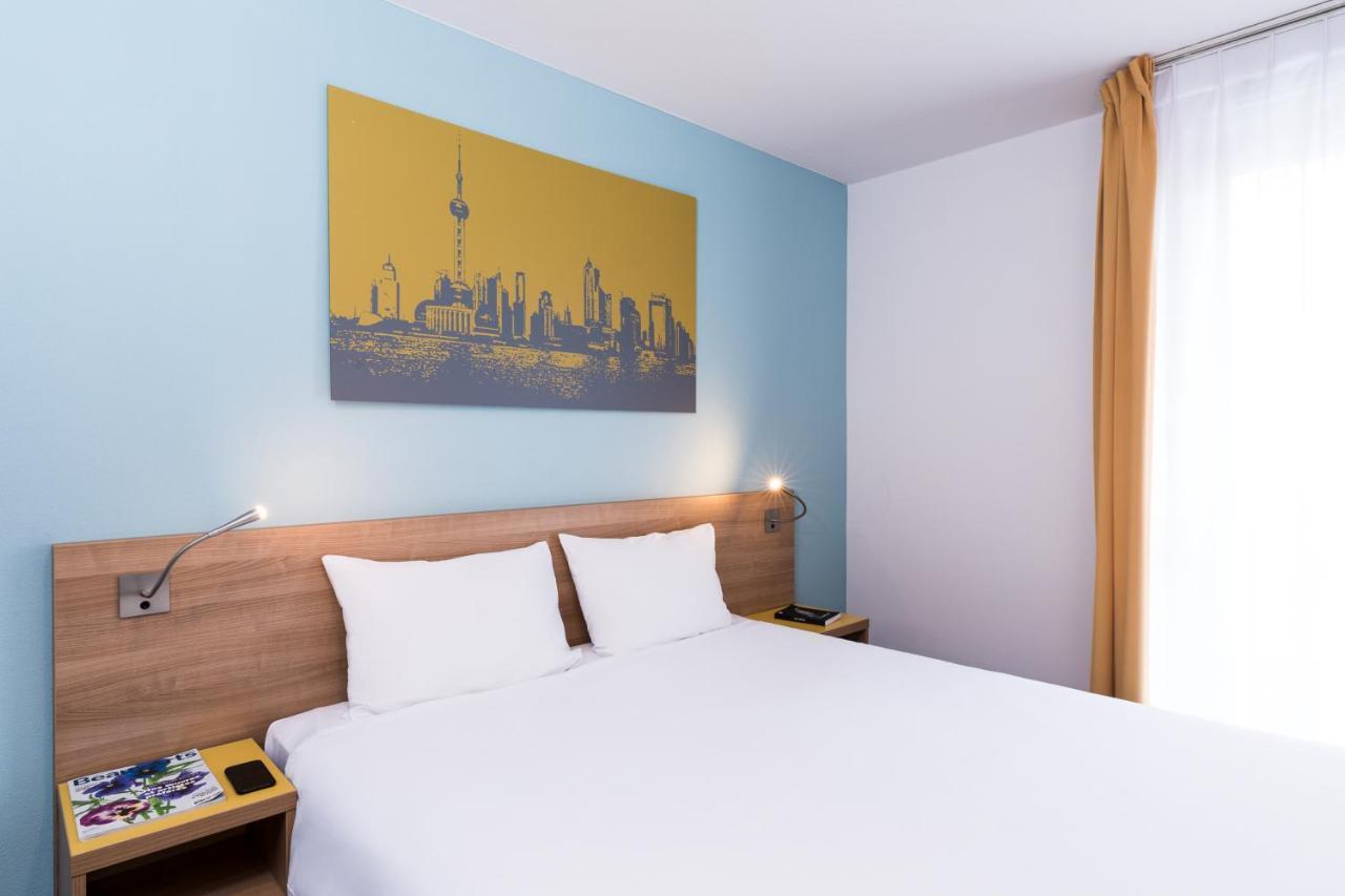 One-Bedroom Apartment,1279161646:JPEG