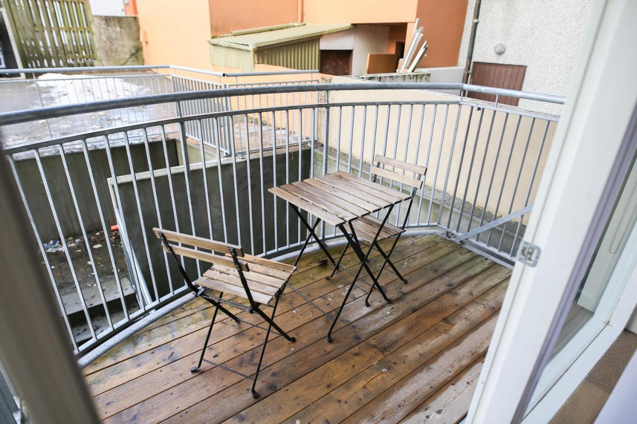 Studio Balcony