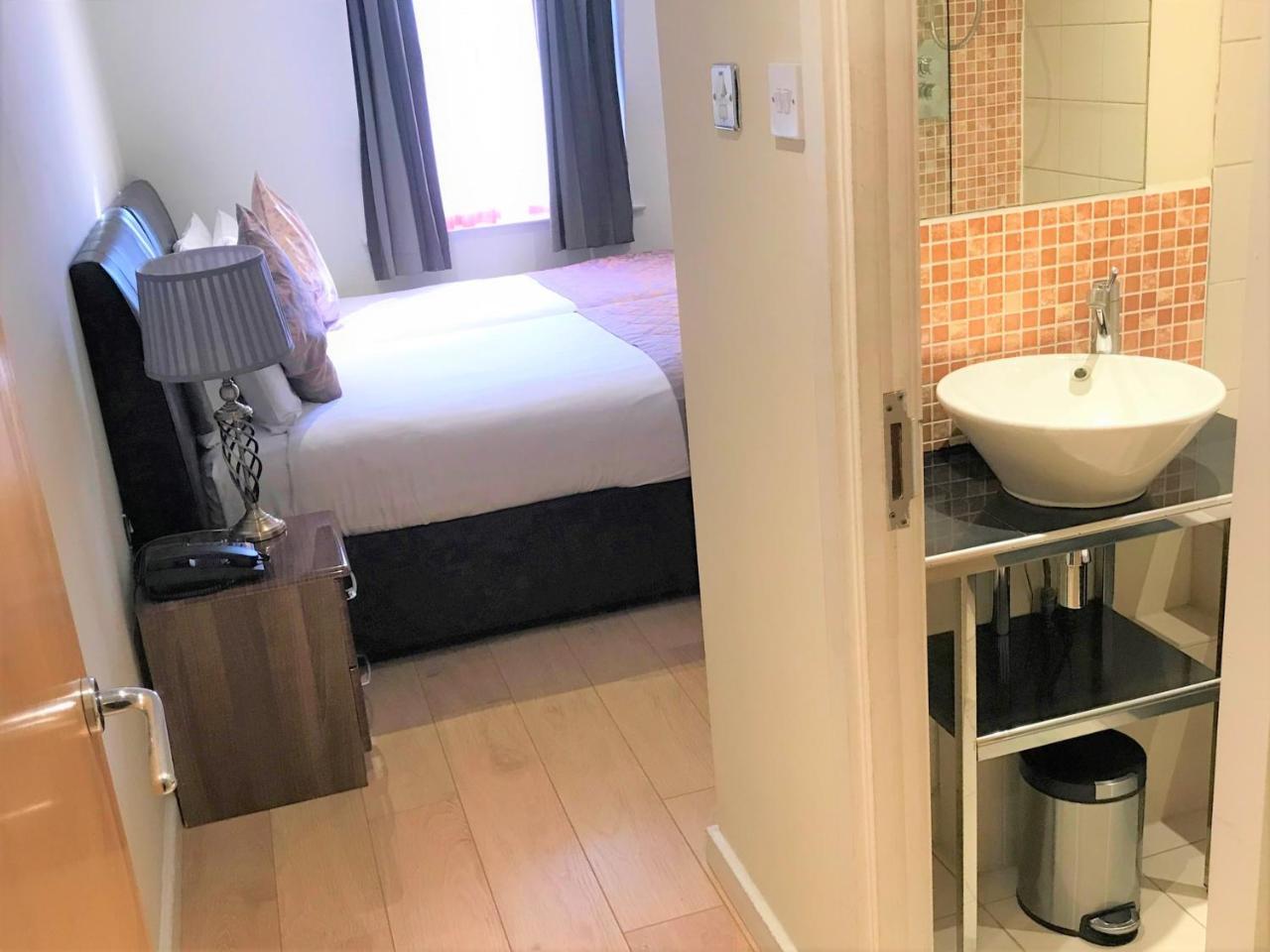 Two-Bedroom Apartment,767049778:JPEG