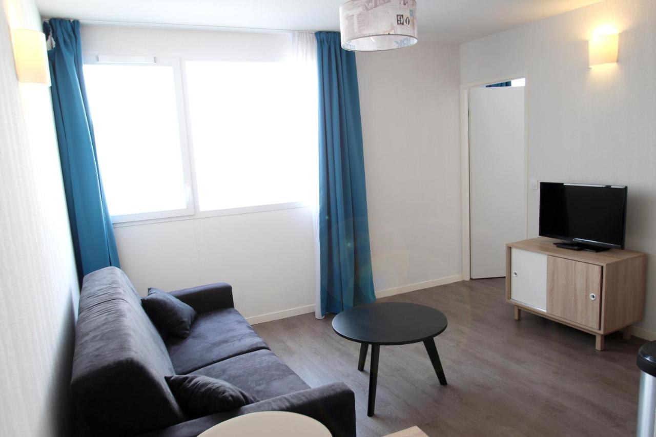 One-Bedroom Apartment,776001769:JPEG