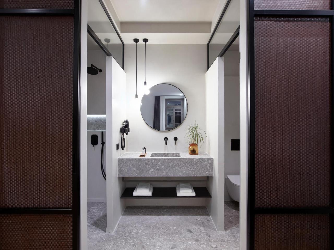 Chambre Familiale au Semi-Rez-de-Chaussée (4 Adultes)