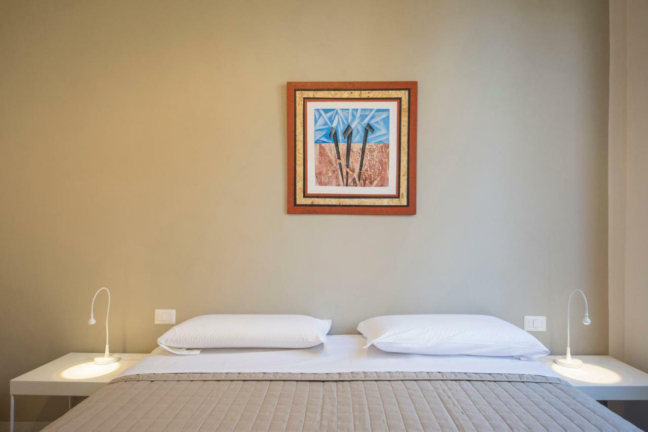 Two-Bedroom Apartment,768640552:JPEG