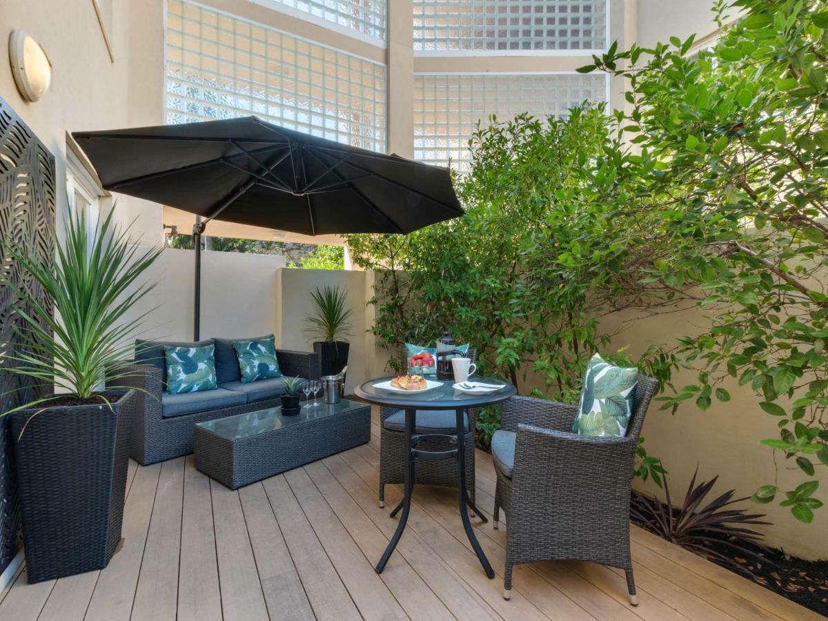 One-Bedroom Suite Courtyard