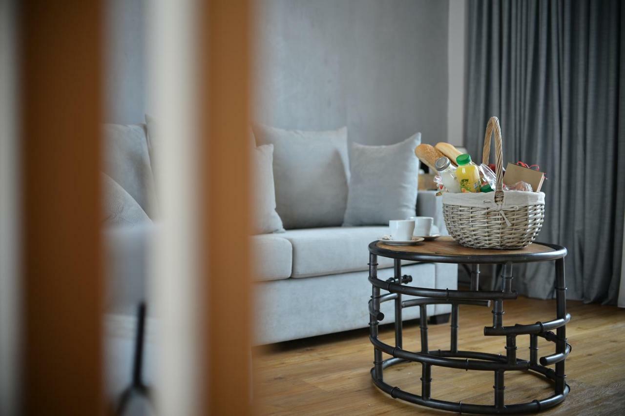 Suite with Panoramic Acropolis & Lycabettus View - Hot Tub