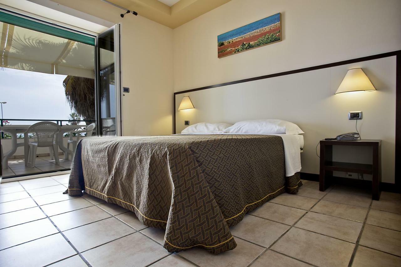 Standard Quadruple Room,792928713:JPEG