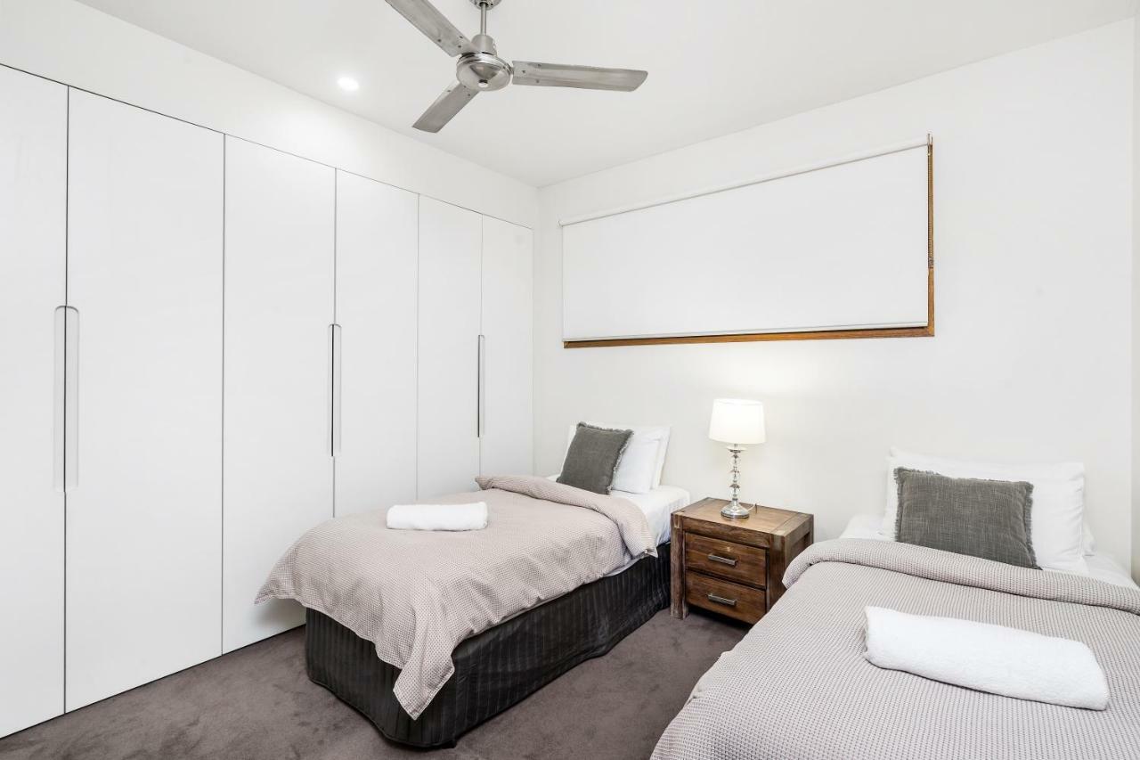 Three-Bedroom Loft Apartment - Butter Factory #12