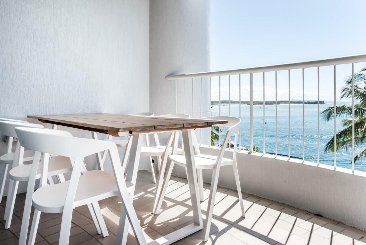 Luxury Two-Bedroom Apartment Waterfront,938521882:JPEG