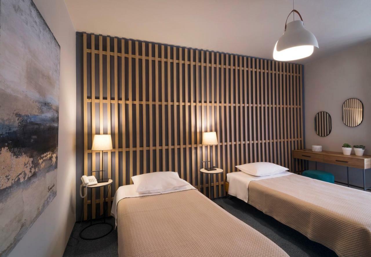 Premium Two-Bedroom Apartment Side Sea View