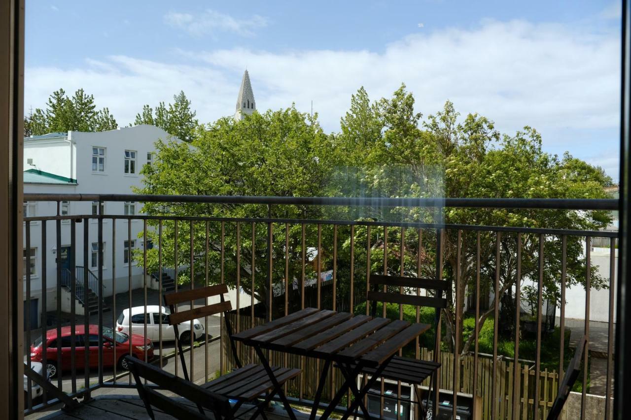 Studio Balcony