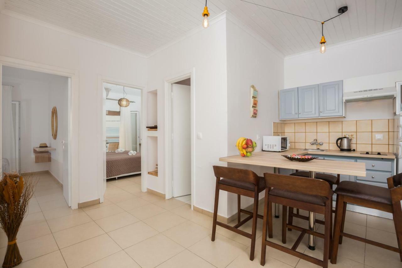 Apartment with Garden View