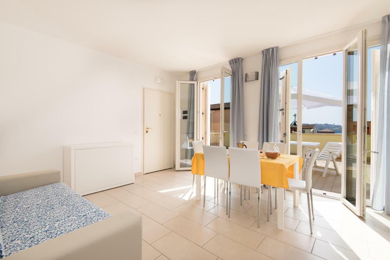 Two-Bedroom Apartment Balcony,818191637:JPEG