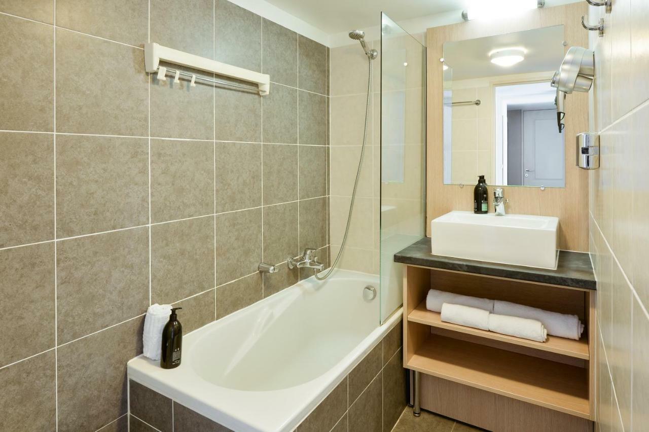 Superior One-Bedroom Apartment,1704861618:JPEG