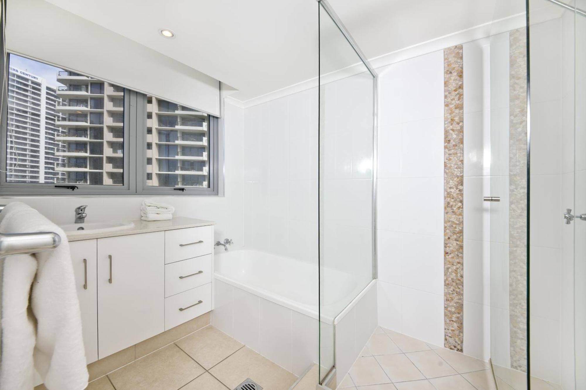 Standard Two-Bedroom Apartment - Beachfront Ocean View,850345757:JPEG