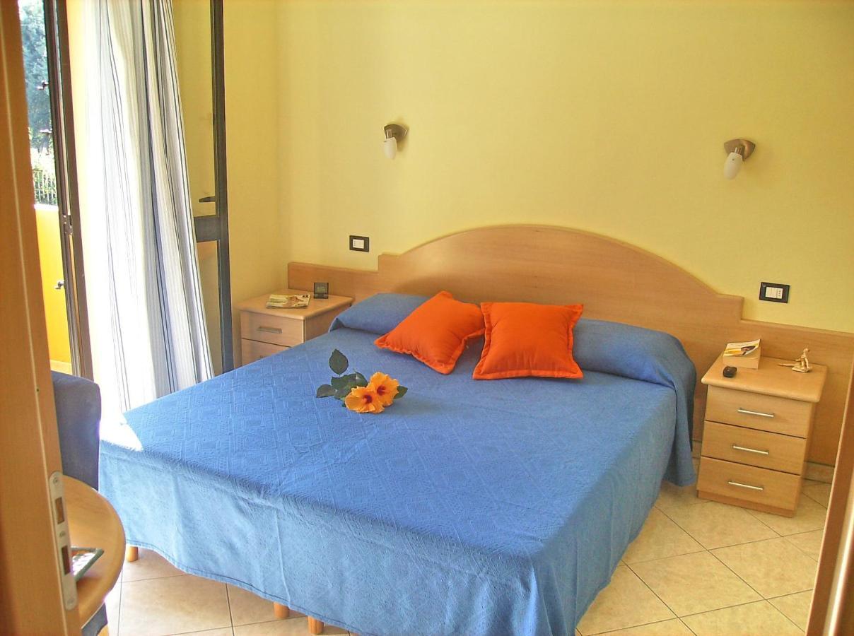 One-Bedroom Apartment,1718189889:JPEG