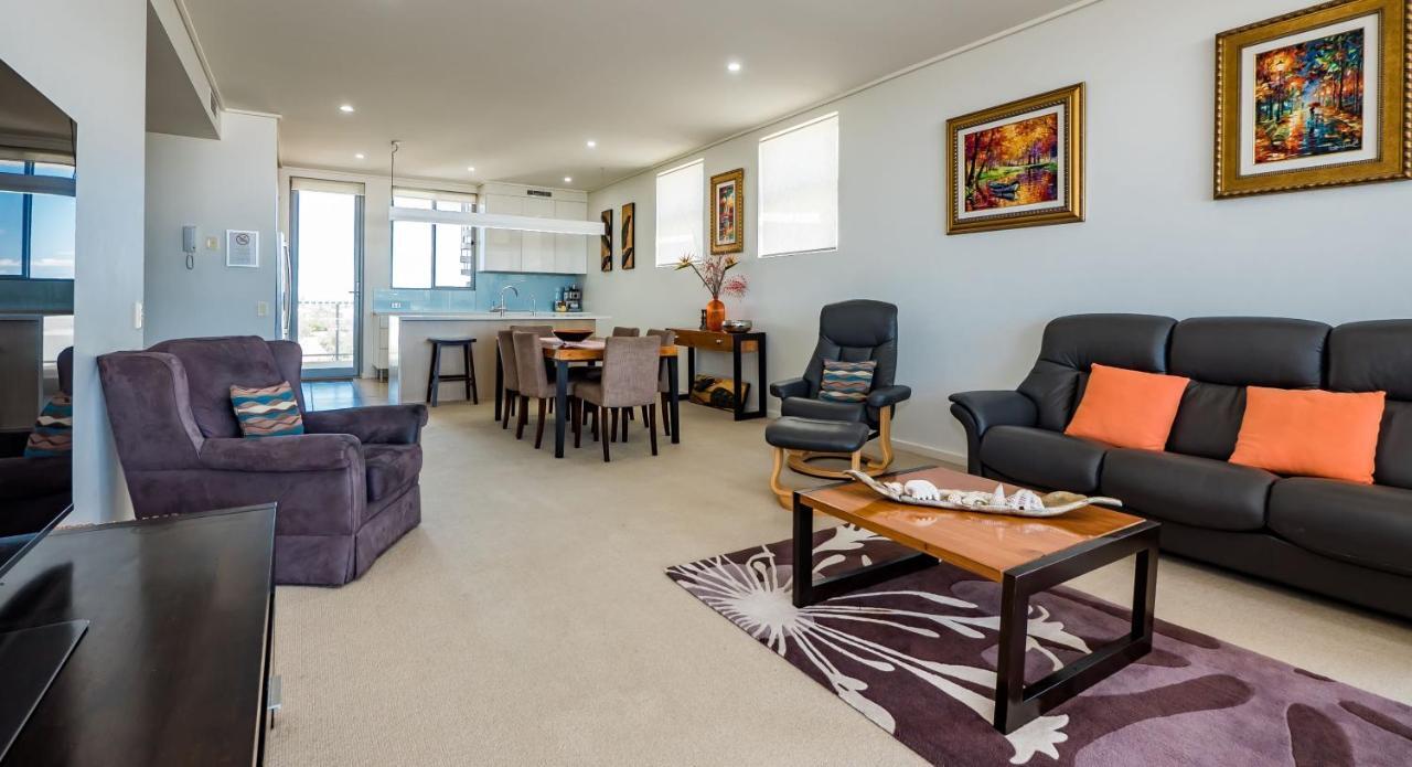 Three-Bedroom Apartment with Spa