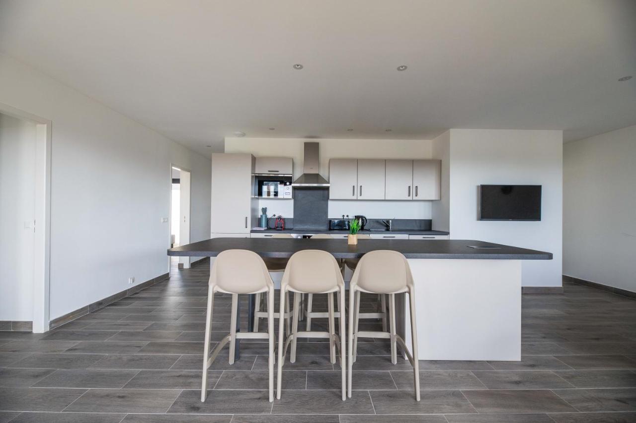 Maison 4 Chambres avec Climatisation, Piscine Privée de 7 Mètres et Terrasse (8 Adultes)