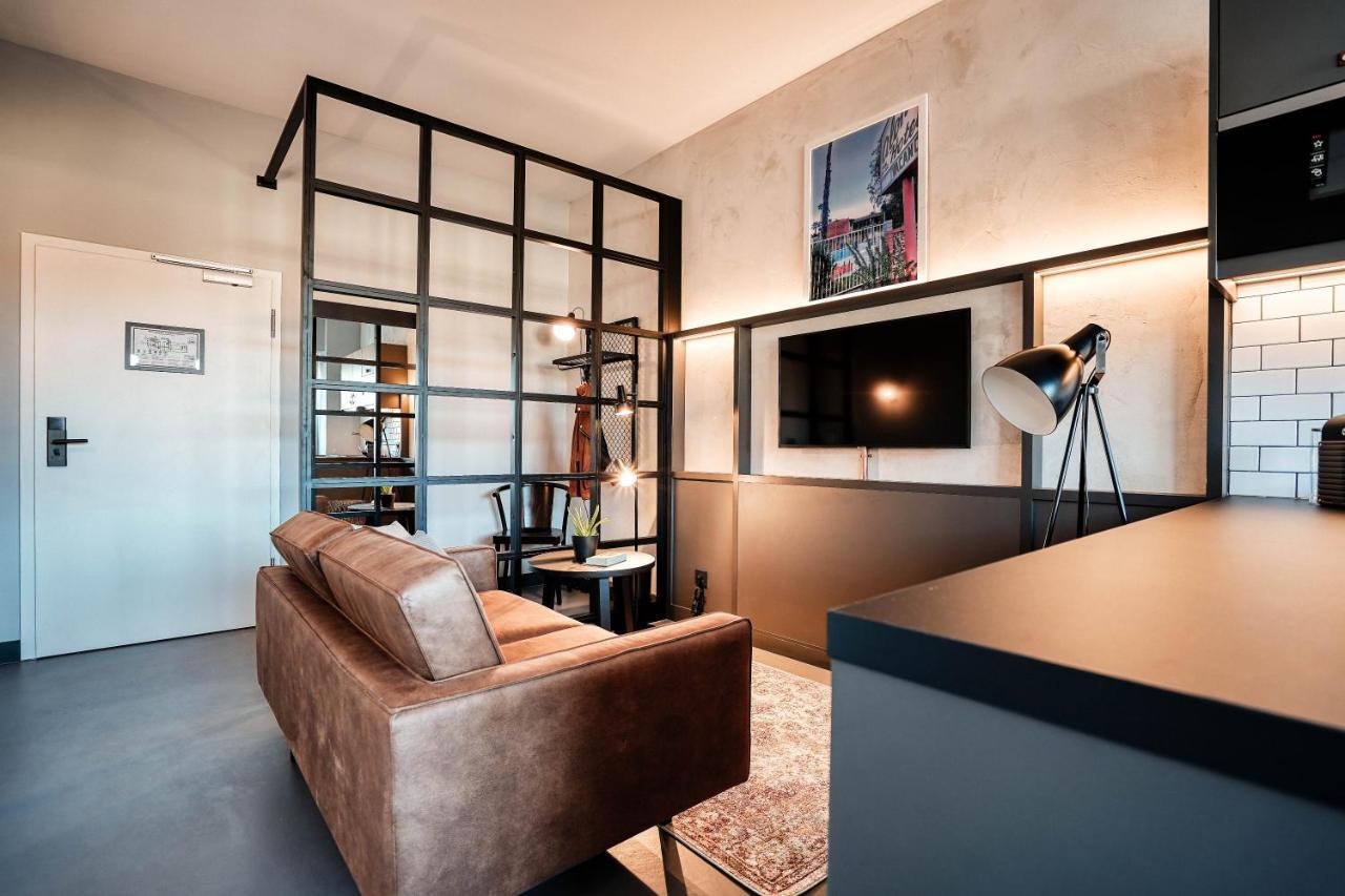 Cosmopolitan Superior Loft