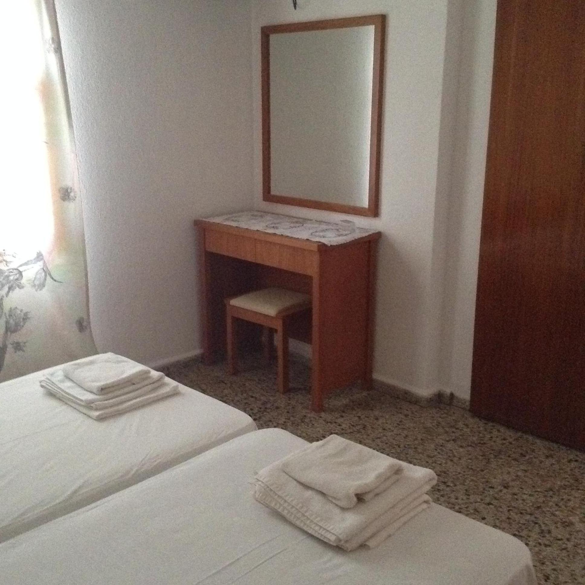 Two-Bedroom Apartment,958411177:JPEG
