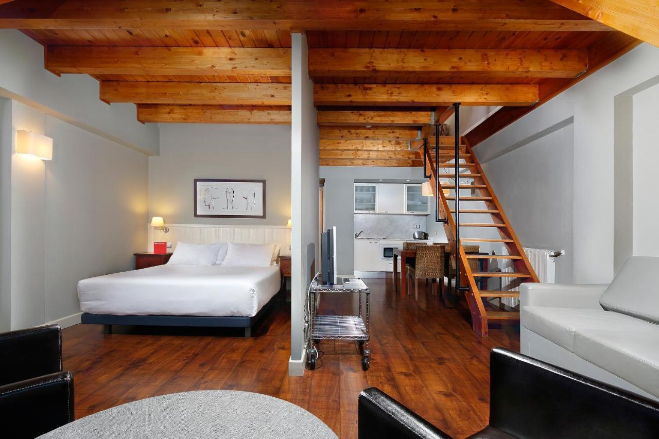 Two-Bedroom Apartment (4-6 Adults),977102314:JPEG