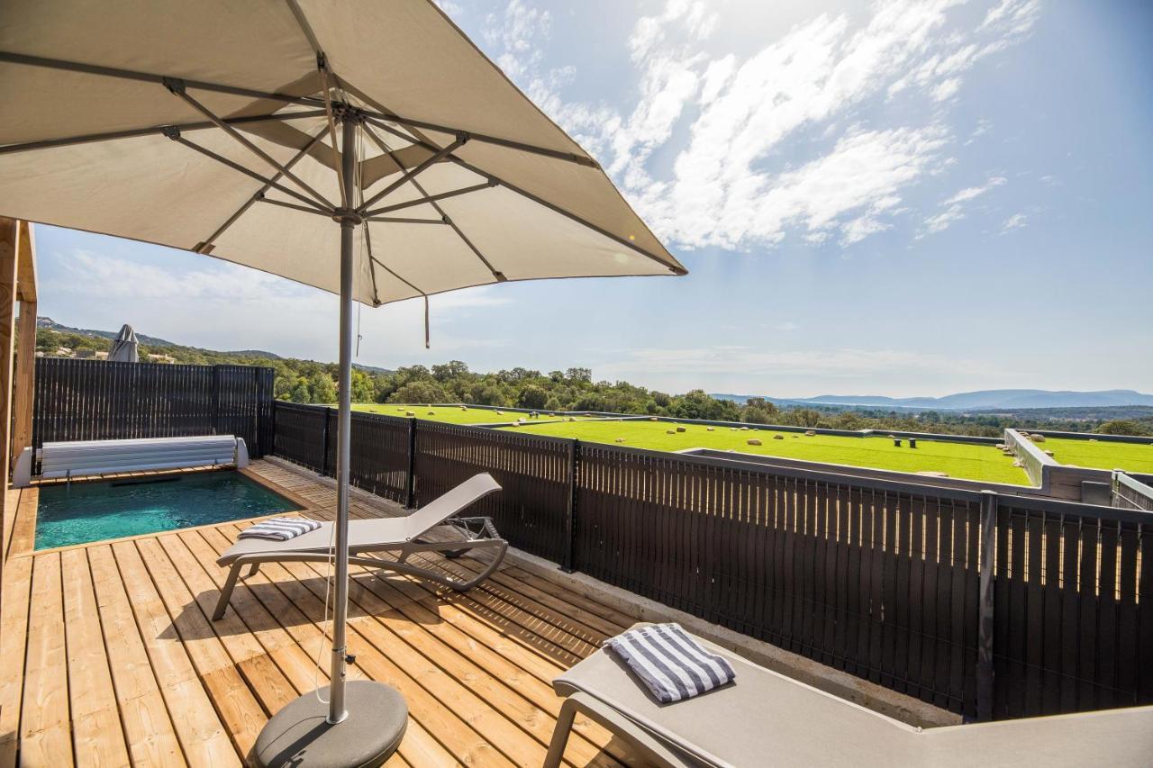 Maison 4 Chambres avec Climatisation, Piscine Privée de 4 Mètres et Terrasse (8 Adultes)
