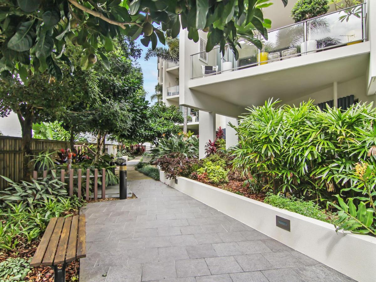 Two-Bedroom Apartment with Garden View,998807361:JPEG